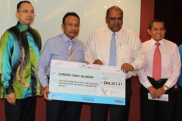 LZS TERIMA ZAKAT PERNIAGAAN BANK MUAMALAT - Lembaga Zakat 