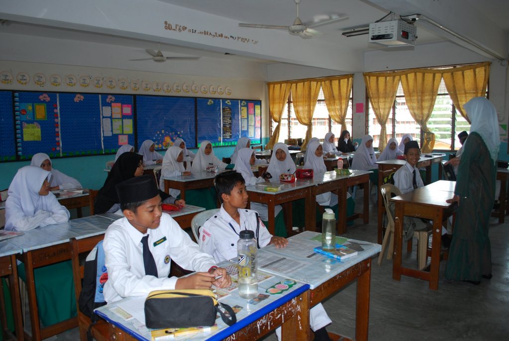 LZS SEDIA RM10.9 JUTA BIAYAI PERSIAPAN PERSEKOLAHAN ANAK 