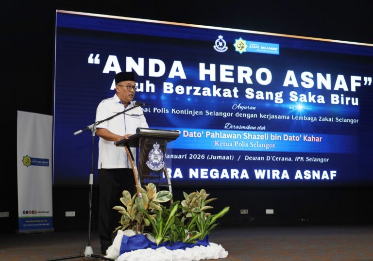 a446cb6d-1f32-41b4-9ca7-65c5ff4e2980